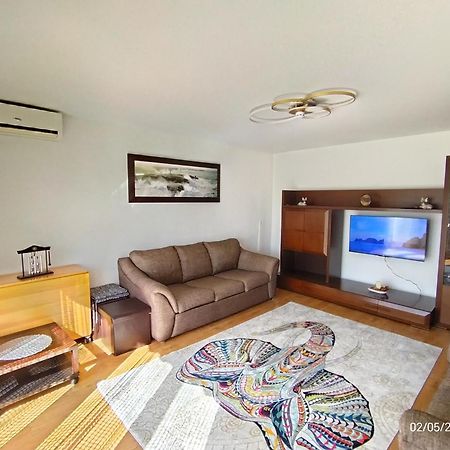 Arka Apartment Craiova Eksteriør bilde