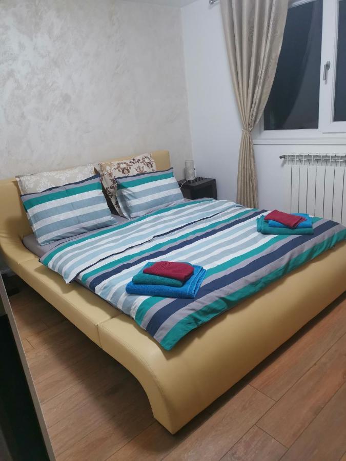 Arka Apartment Craiova Eksteriør bilde