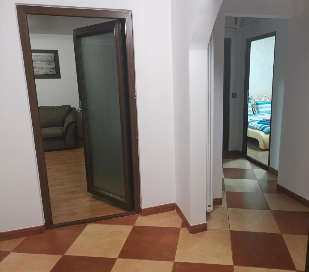 Arka Apartment Craiova Eksteriør bilde
