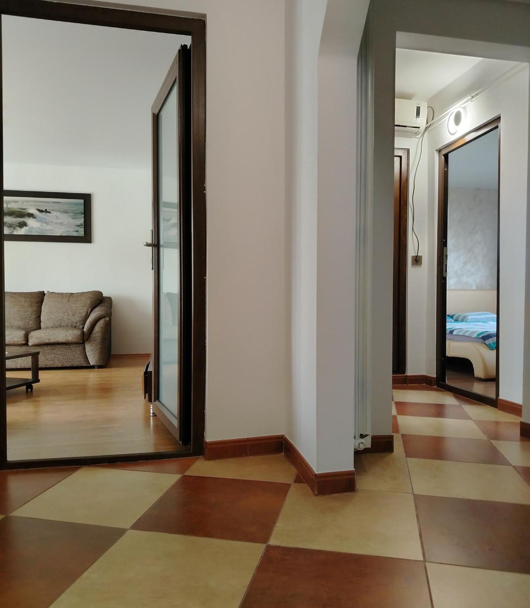 Arka Apartment Craiova Eksteriør bilde